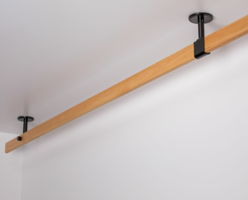Esche-schwarz-Deckenhalter-komplett-scaled