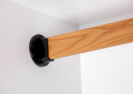 Seitenwandhalter-Kirschbaum-schwarz-scaled